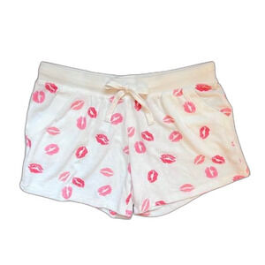 Z Supply Women's Pajama Shorts “The Kissed” Size Small Valentines Kisses Lips